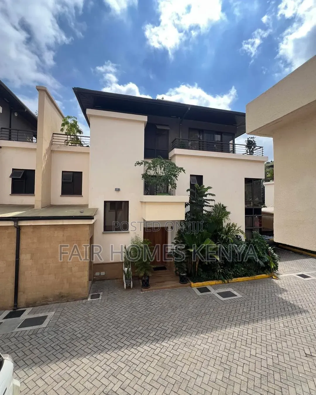 4bdrm Townhouse / Terrace in Kaputei Gardens, Valley Arcade for rent