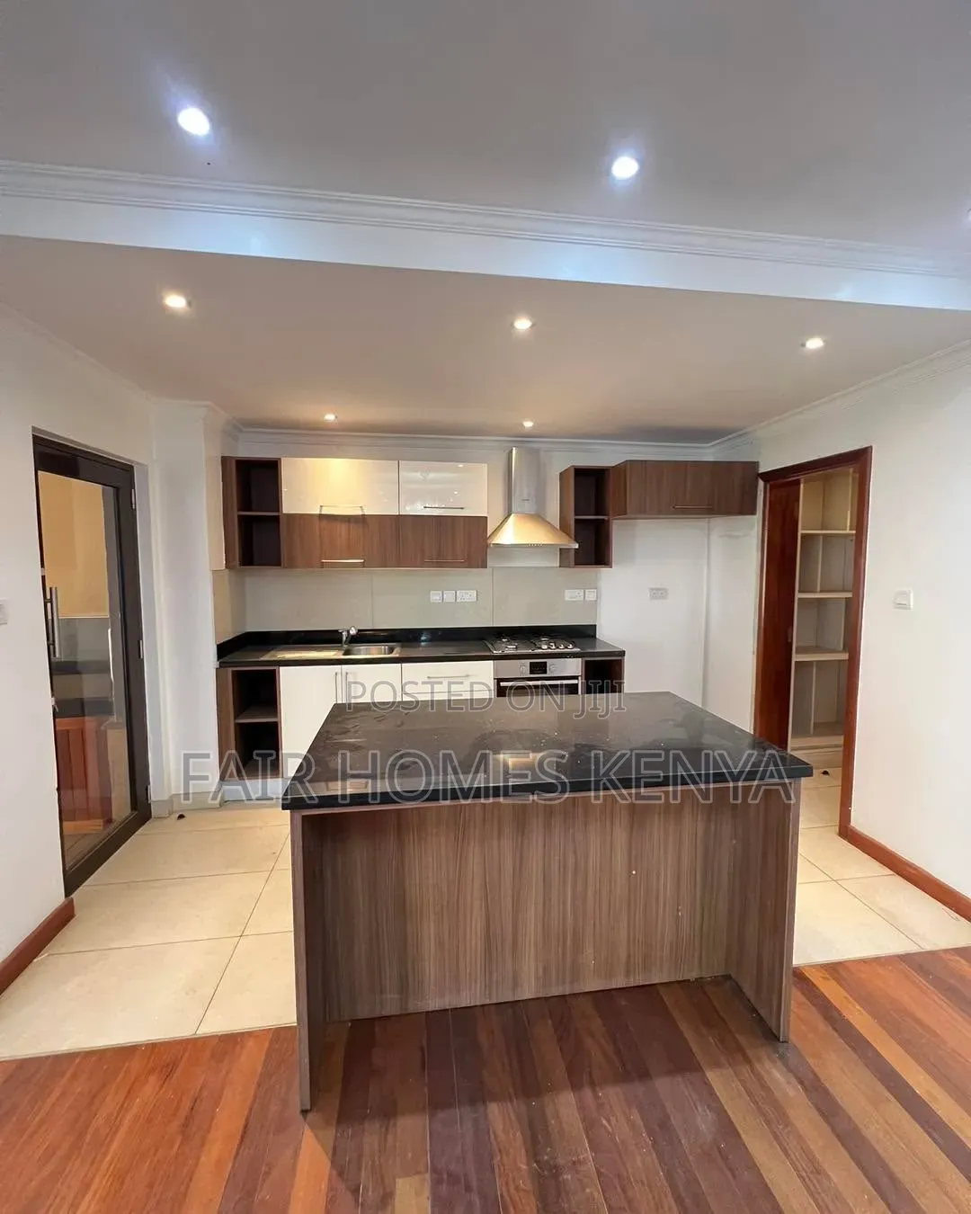 4bdrm Townhouse / Terrace in Kaputei Gardens, Valley Arcade for rent