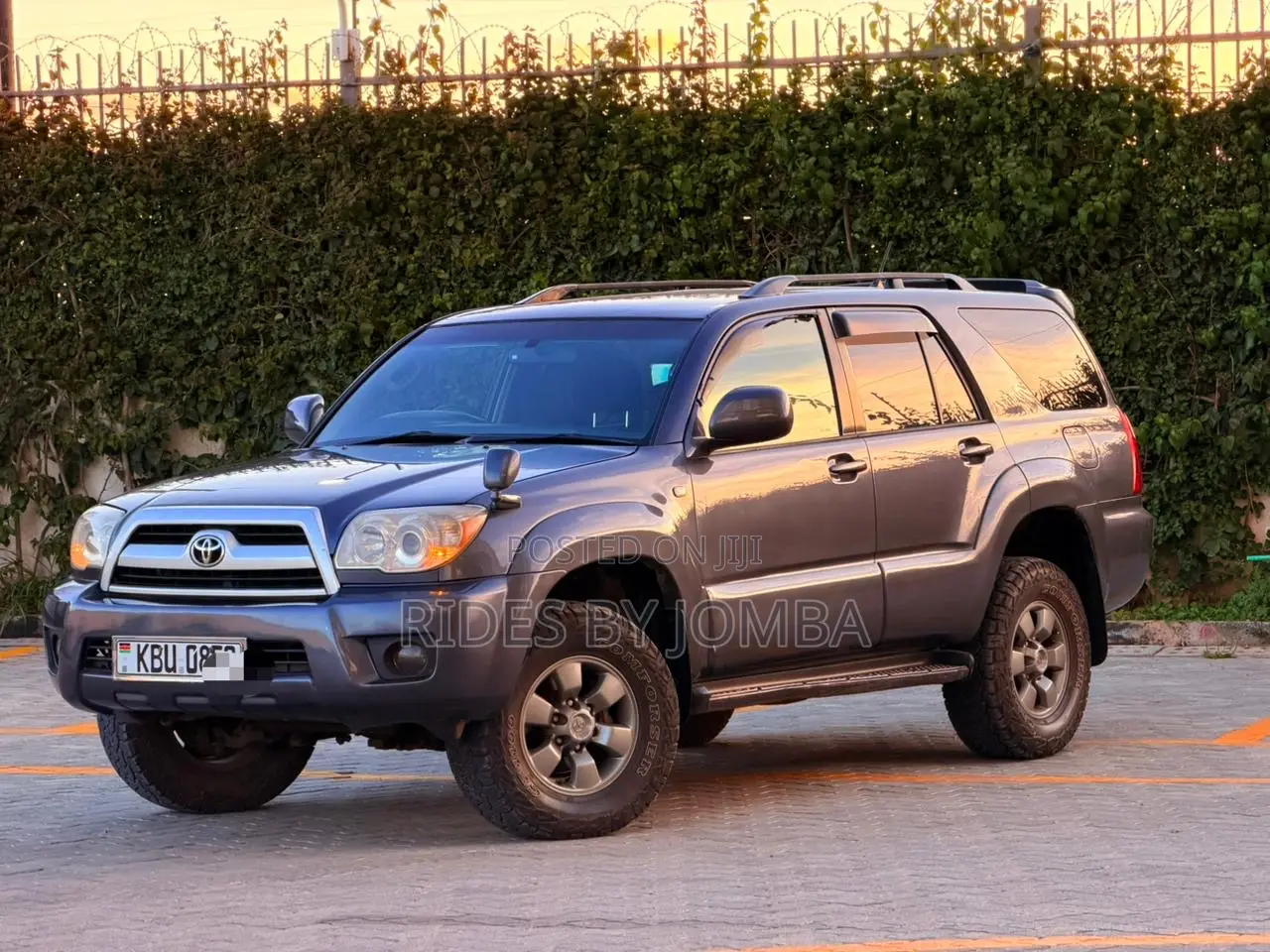 Toyota Hilux Surf 2008 Blue