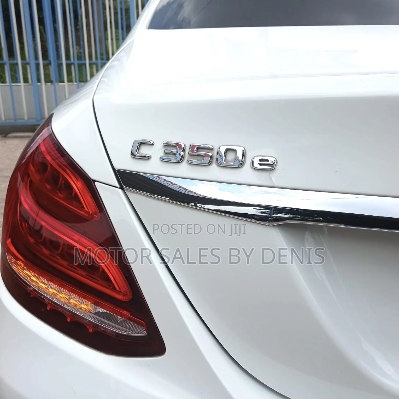Mercedes-Benz C350 C350e Hybrid RWD 2017 White