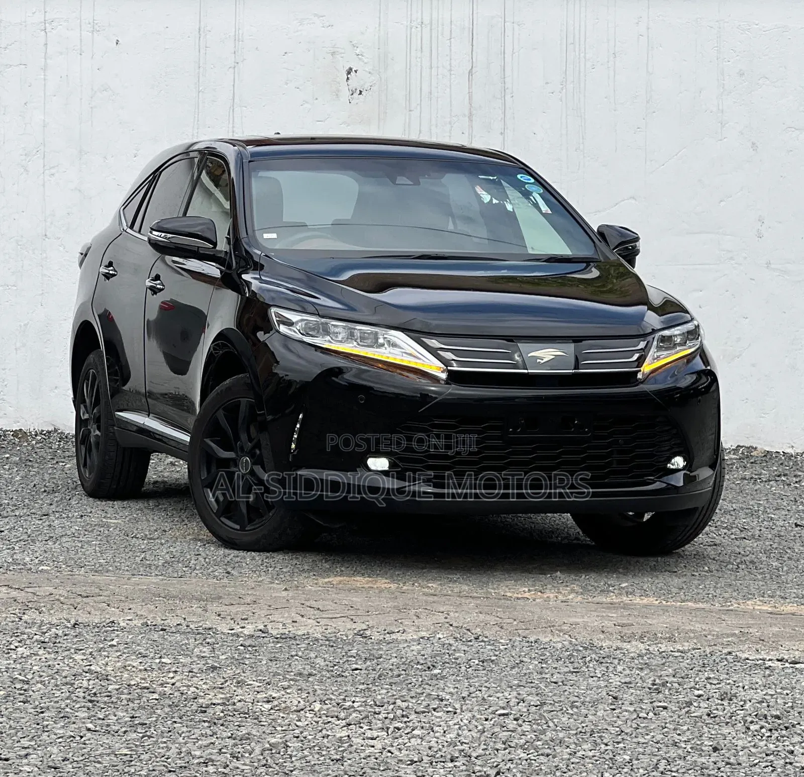 Toyota Harrier 2.0 2019 Black