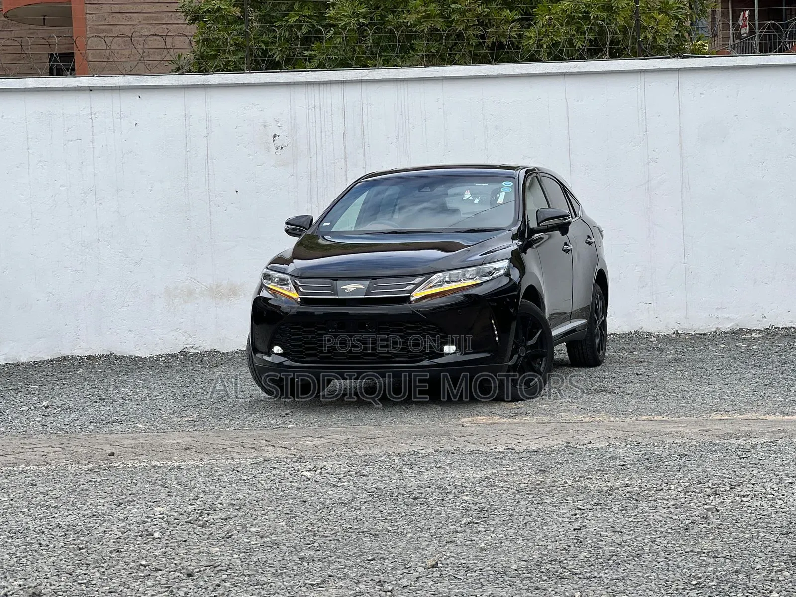 Toyota Harrier 2.0 2019 Black