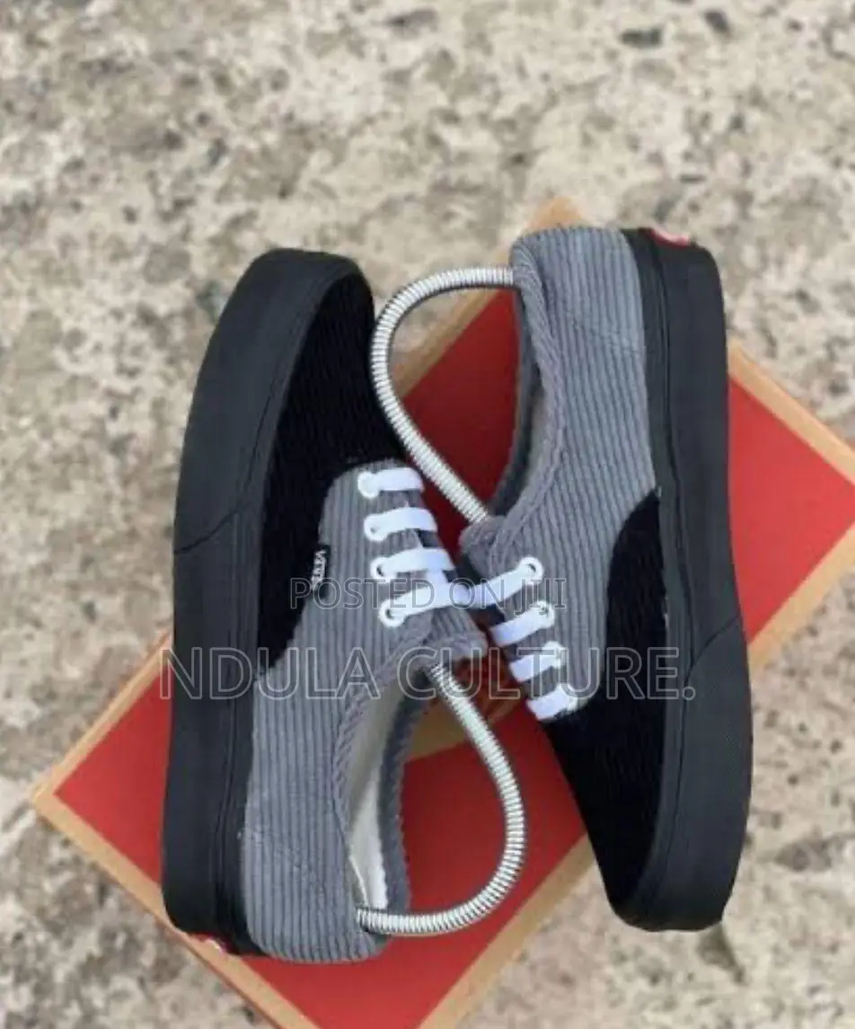 Old Schoo Cordiroy Sneakers Vans