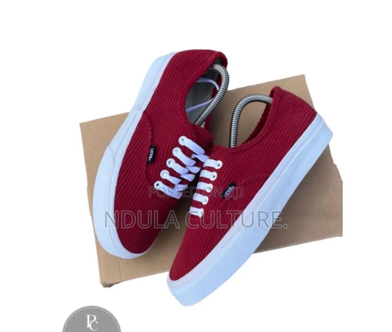 Old Schoo Cordiroy Sneakers Vans