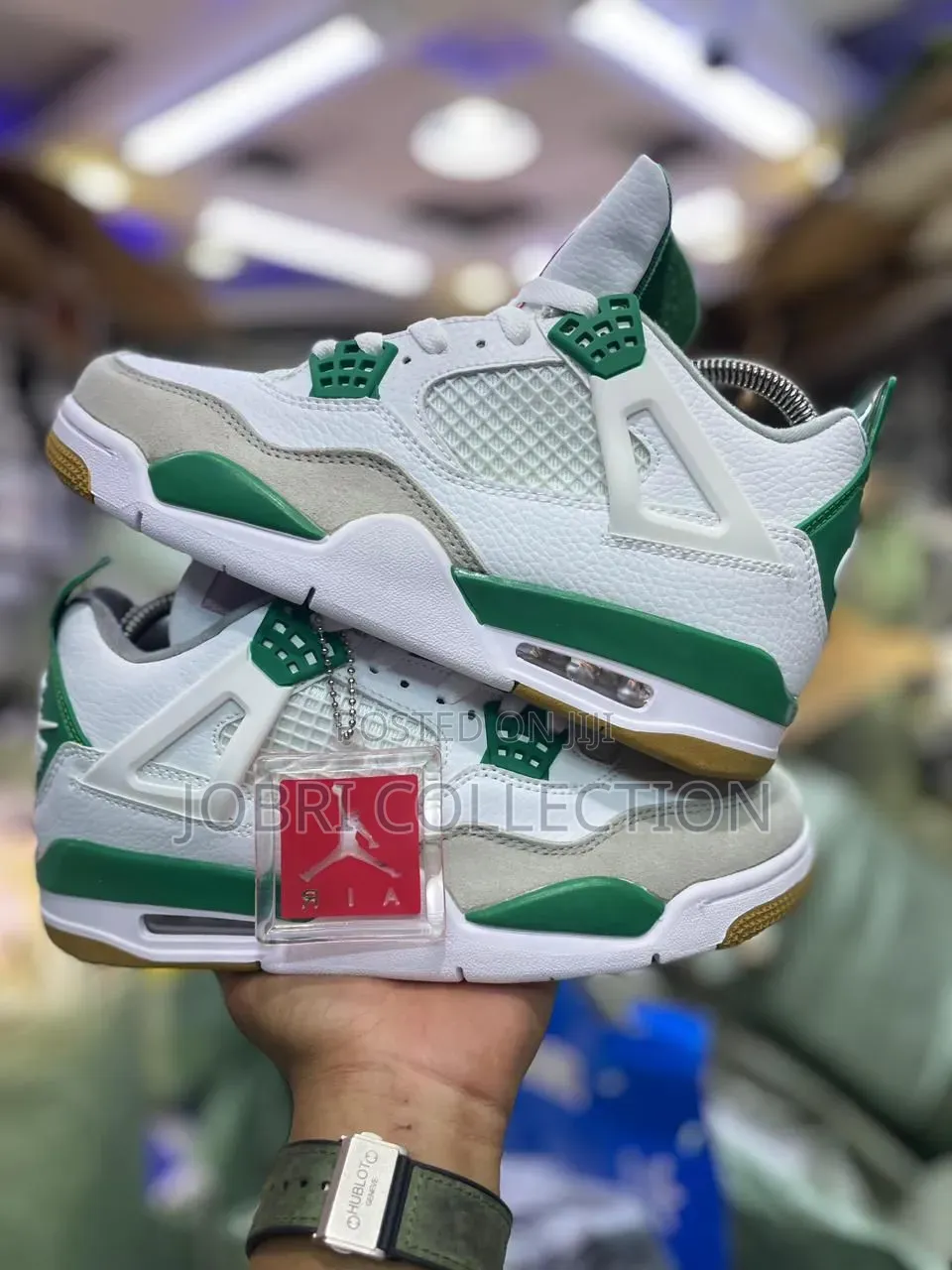 Air Jordan 4 Retro Sneakers