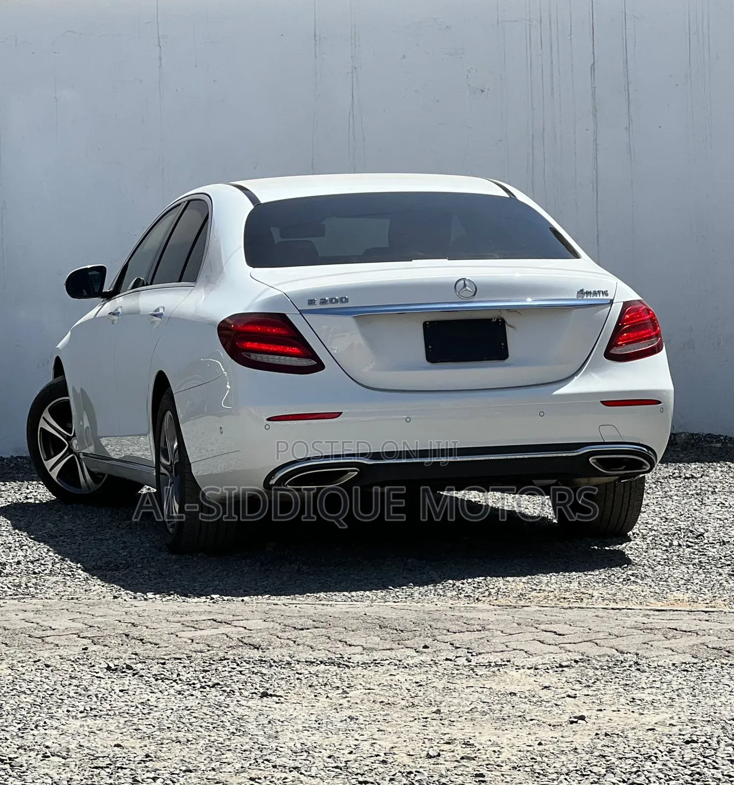 Mercedes-Benz E200 2017 Blue