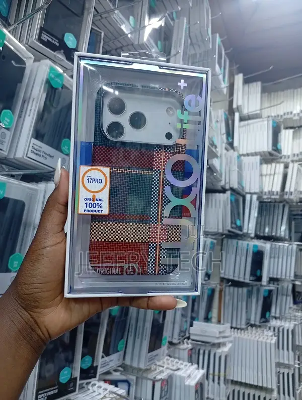 Luxo Brand Phone Case Designed for the iPhone 17 Pro Max