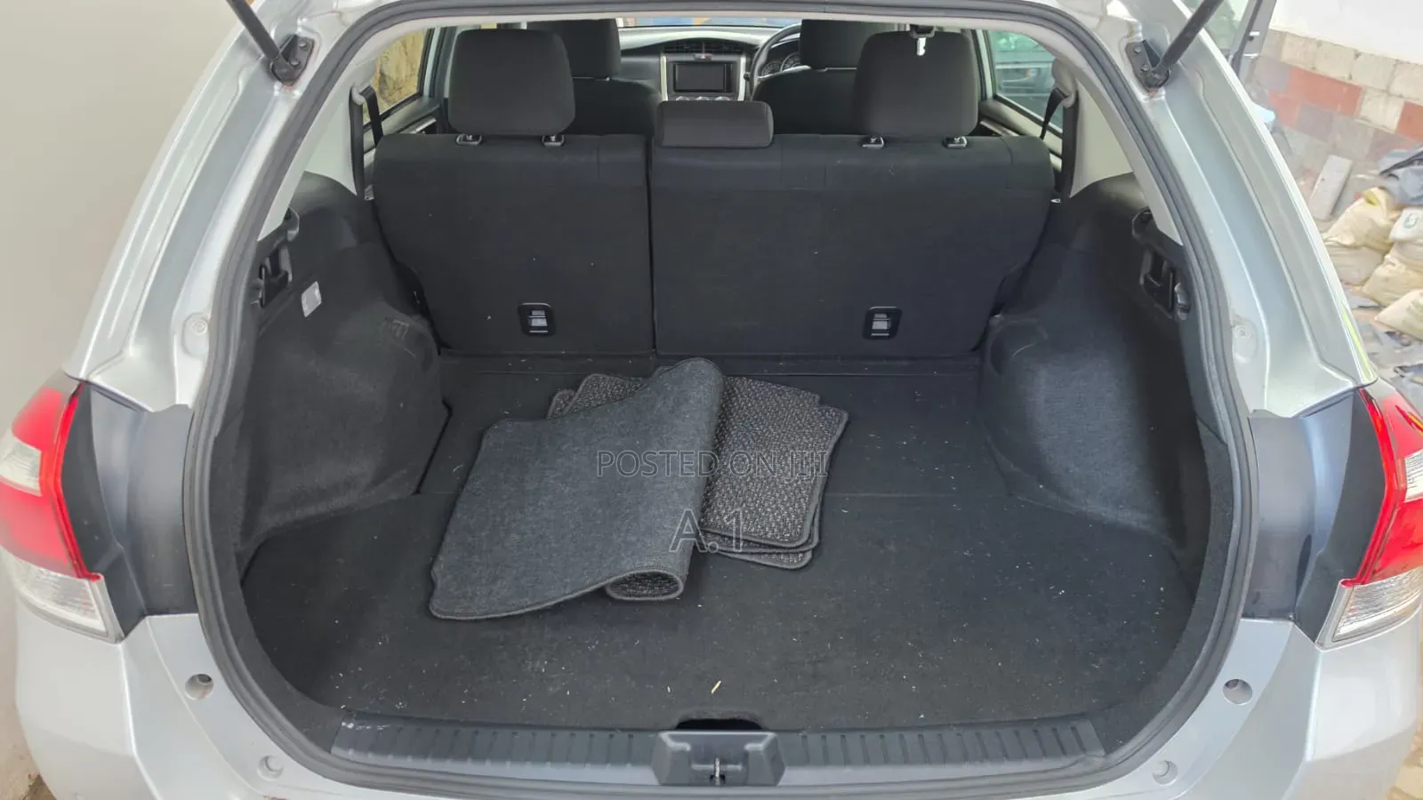 Toyota Corolla Fielder 1.5 Petrol FWD 2019 Silver