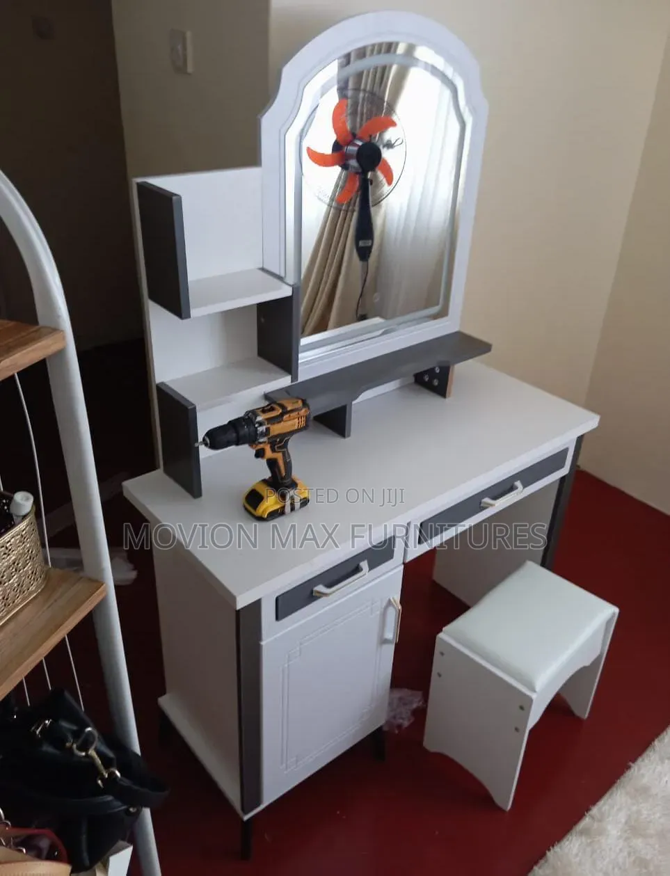 Modern Dressing Mirror Dressing Table