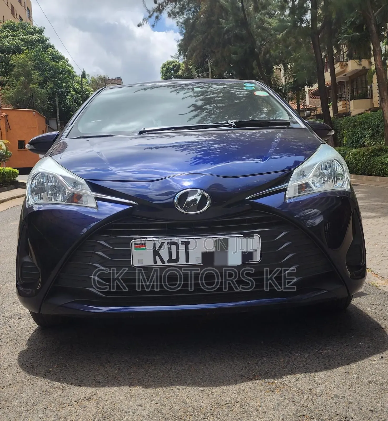 Toyota Vitz 1.0 FWD 5dr 2018 Blue