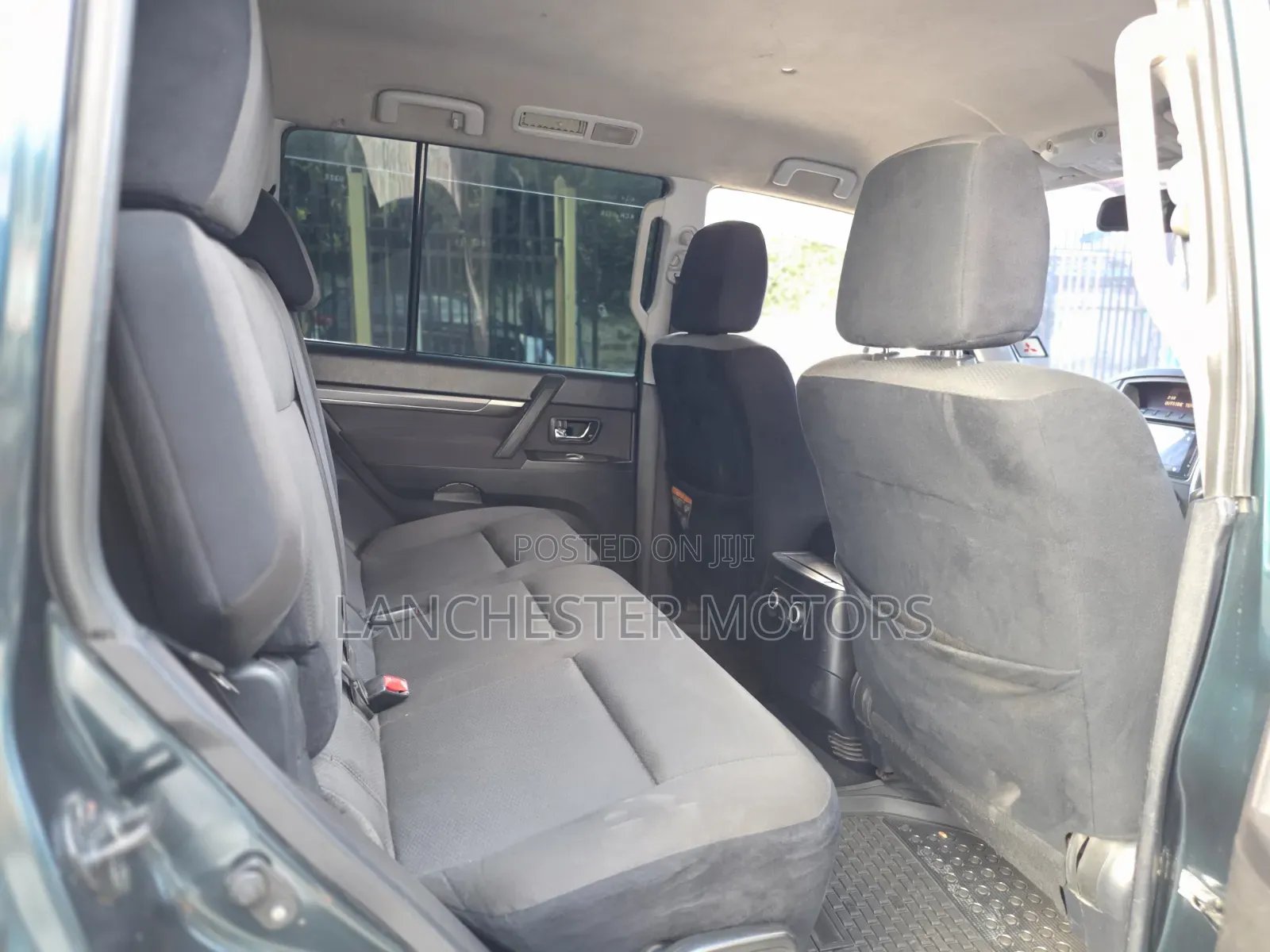 Mitsubishi Pajero 2010 Green