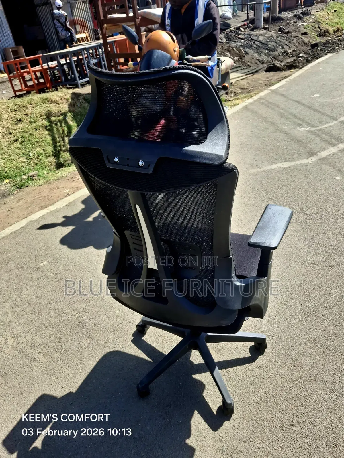 Exexecutive Office Chair With Headrest