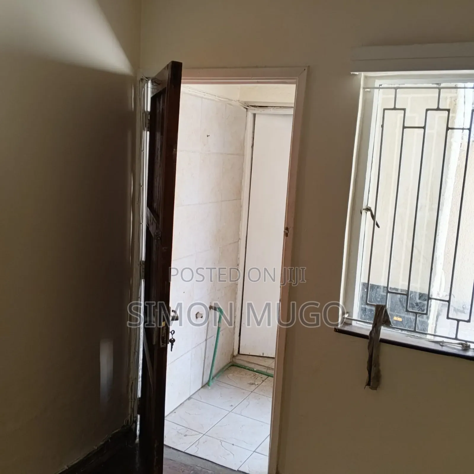 3bdrm Maisonette in Woodley Estate for sale