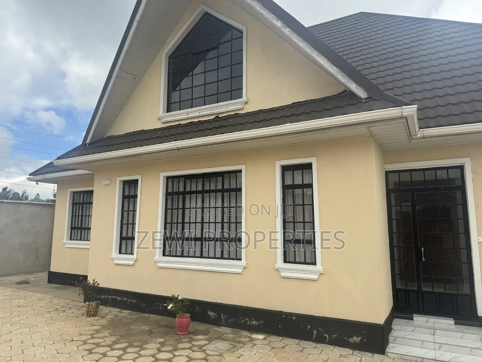 4bdrm Bungalow in Kibiku for sale