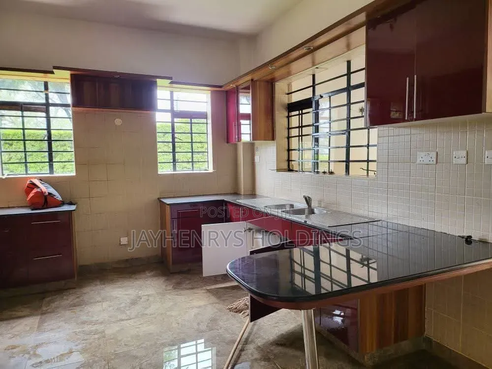 5bdrm House in Kitisuru for rent