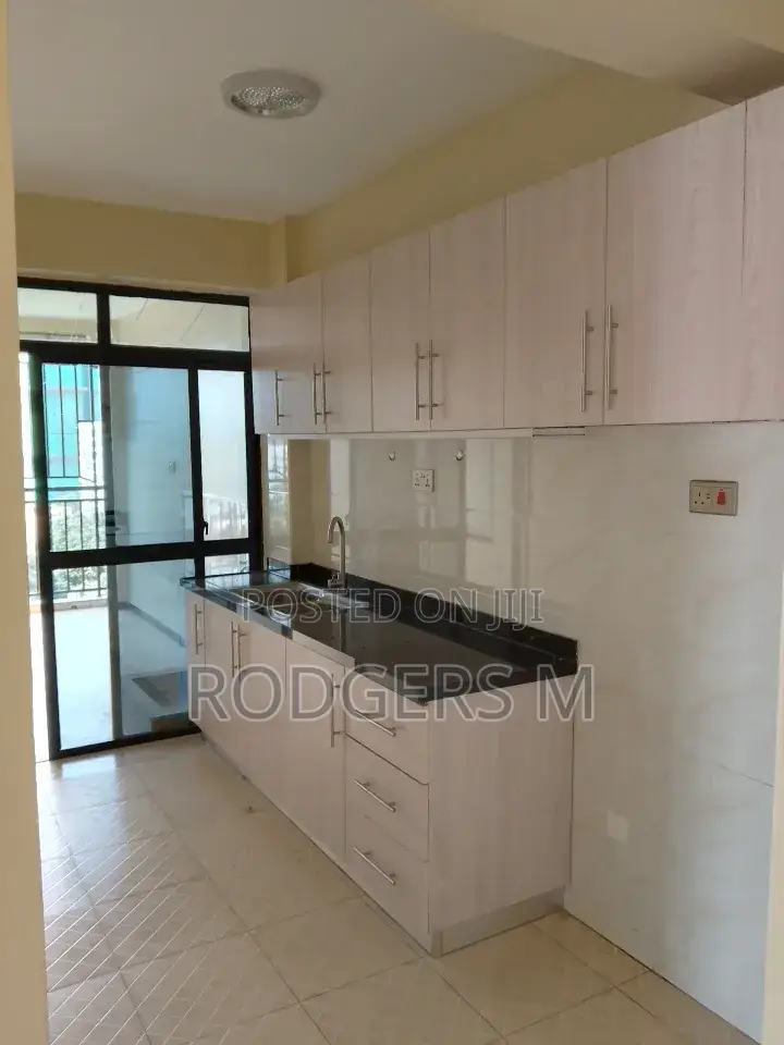 3bdrm Apartment in Valley Arcade for rent