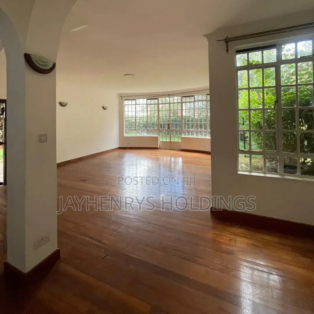 5bdrm House in Roysambu for rent