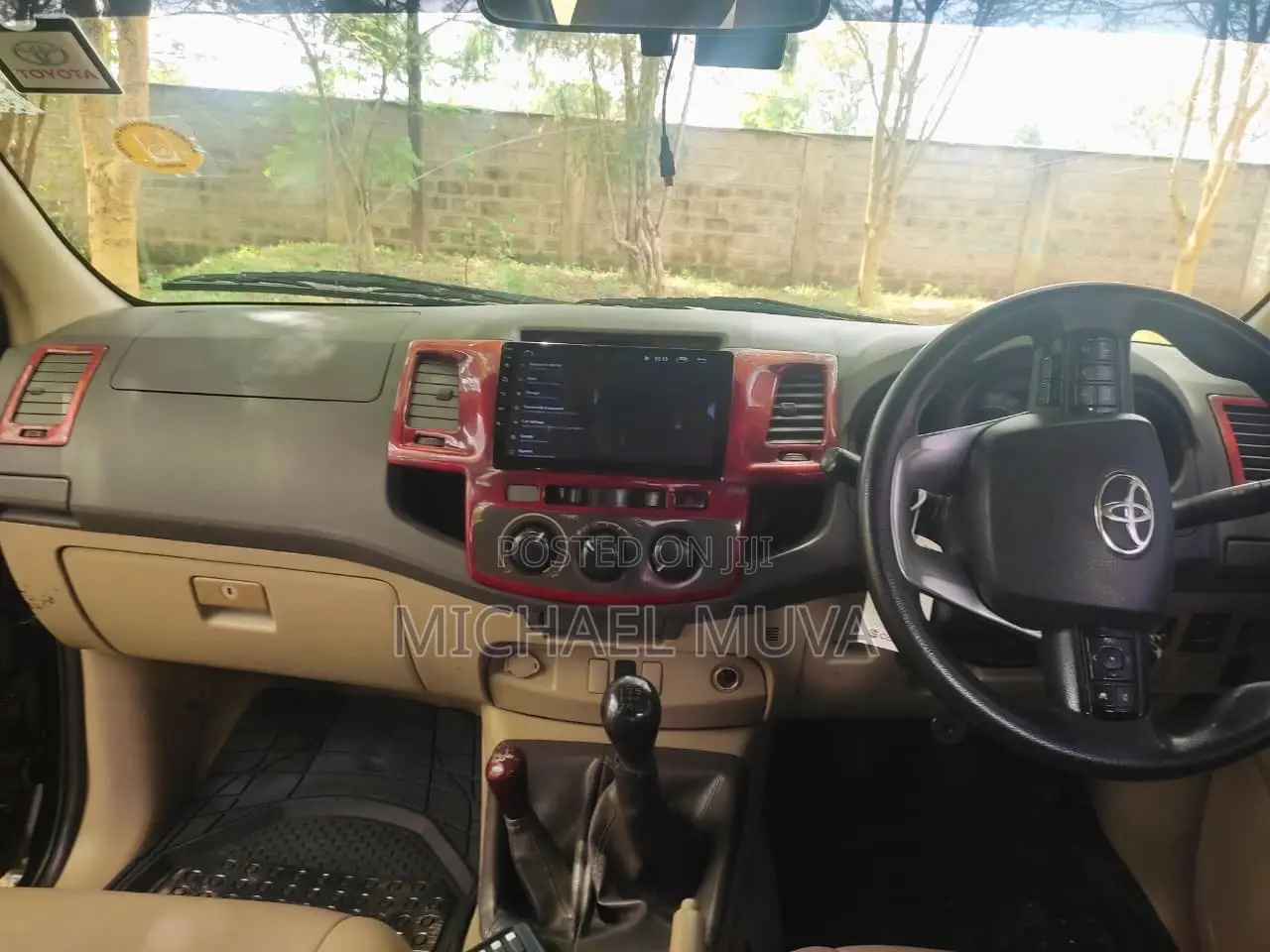 Toyota Hilux 2011 Black
