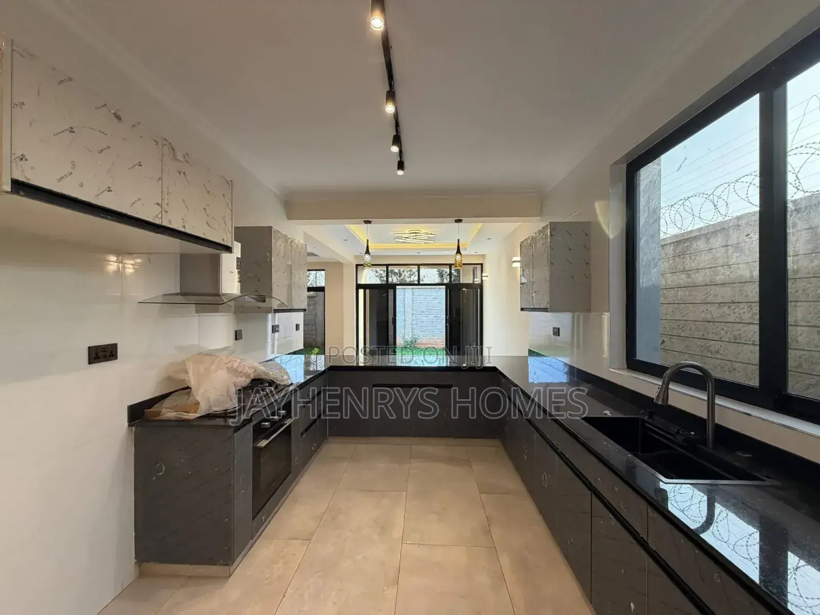 4bdrm House in Thindigua/Kasarini for sale