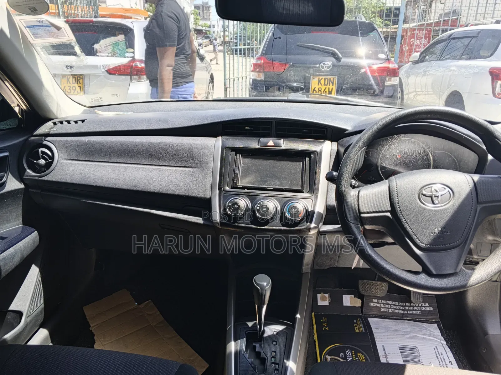 Toyota Corolla Fielder 2017 Silver