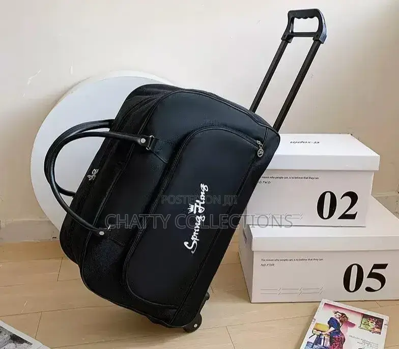 Black Unisex Trolley Travel Bags With Wheels