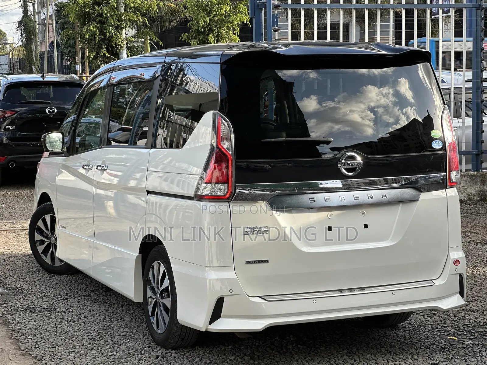 Nissan Serena 2019 White