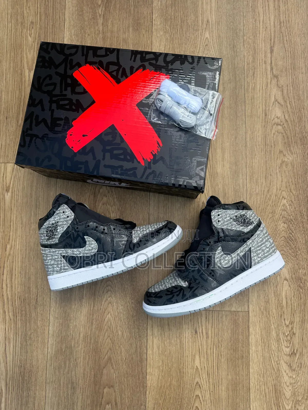 Air Jordan 1 Retro High 'Rebellionaire'
Sneakers