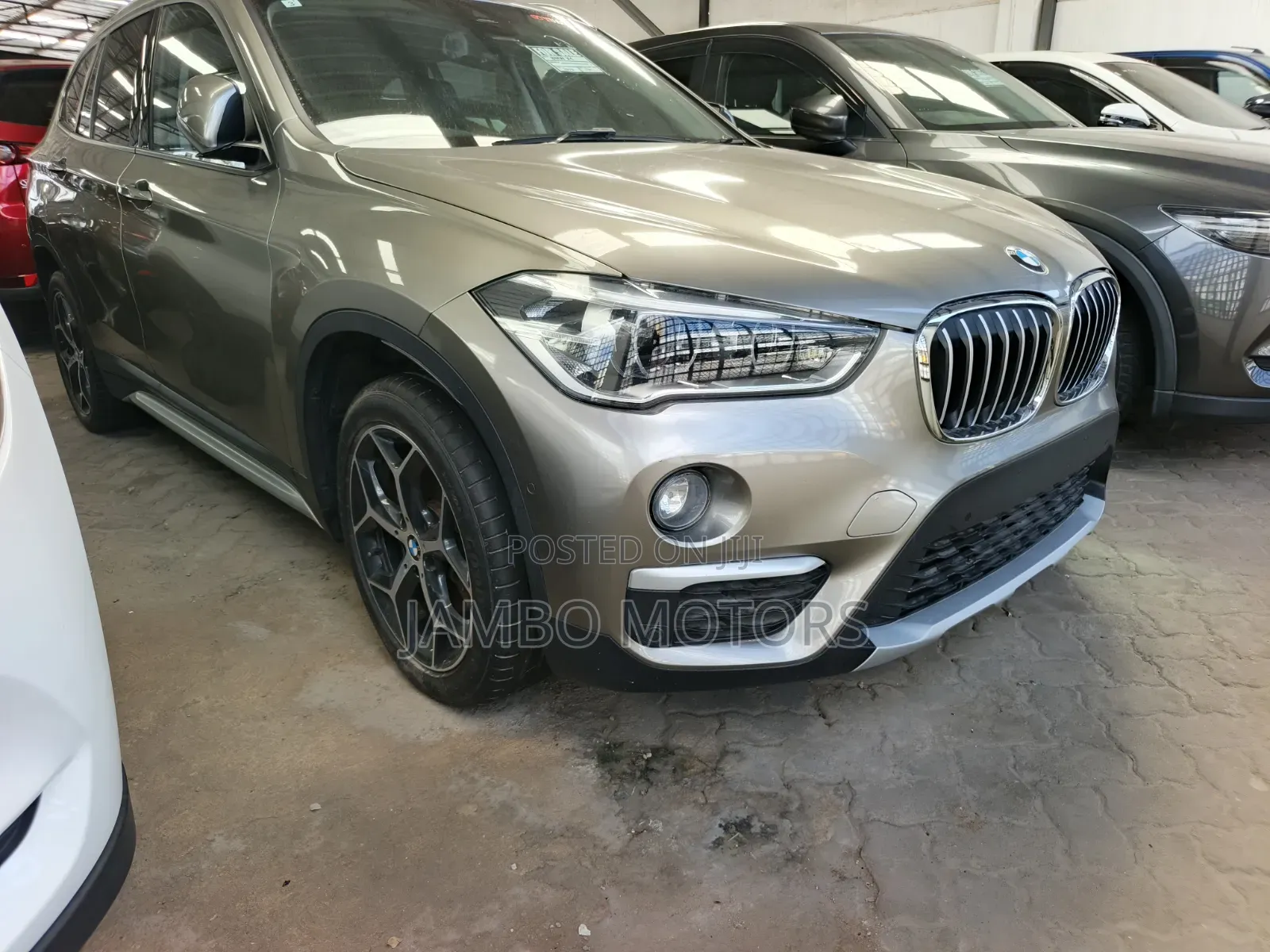 BMW X1 sDrive28i FWD 2019 Gray