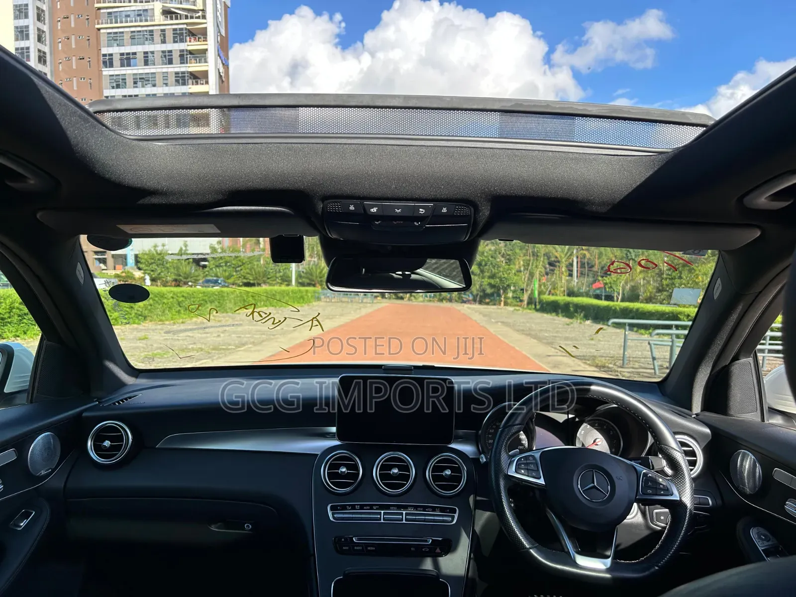 Mercedes-Benz GLC-Class 2019 White