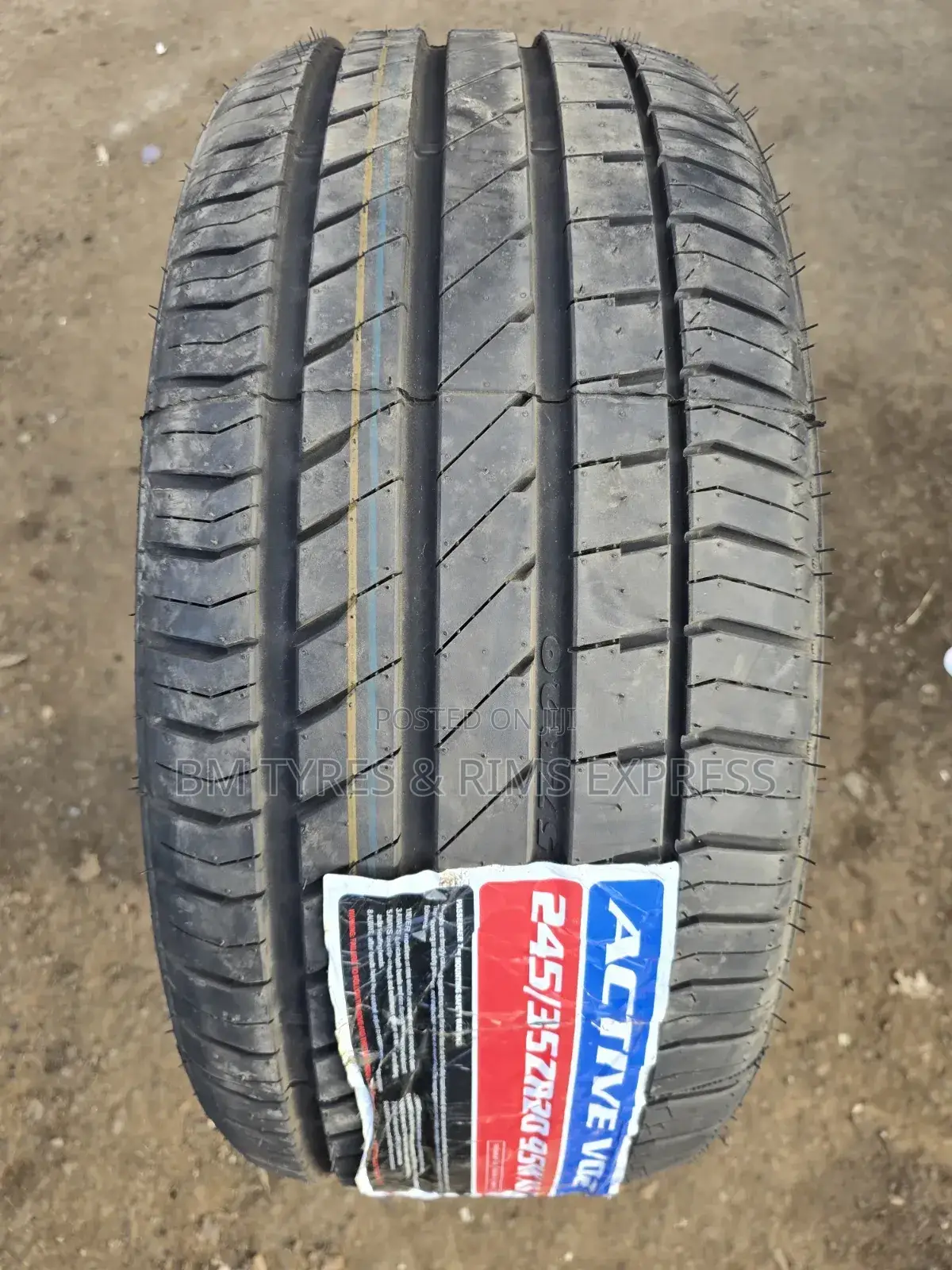 245 /35 R20 Vinmax Tyres (Highway)