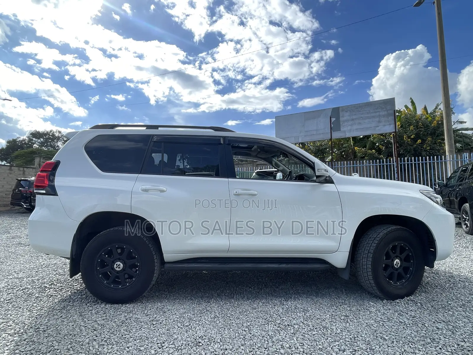 Toyota Land Cruiser Prado 2.7 2019 White