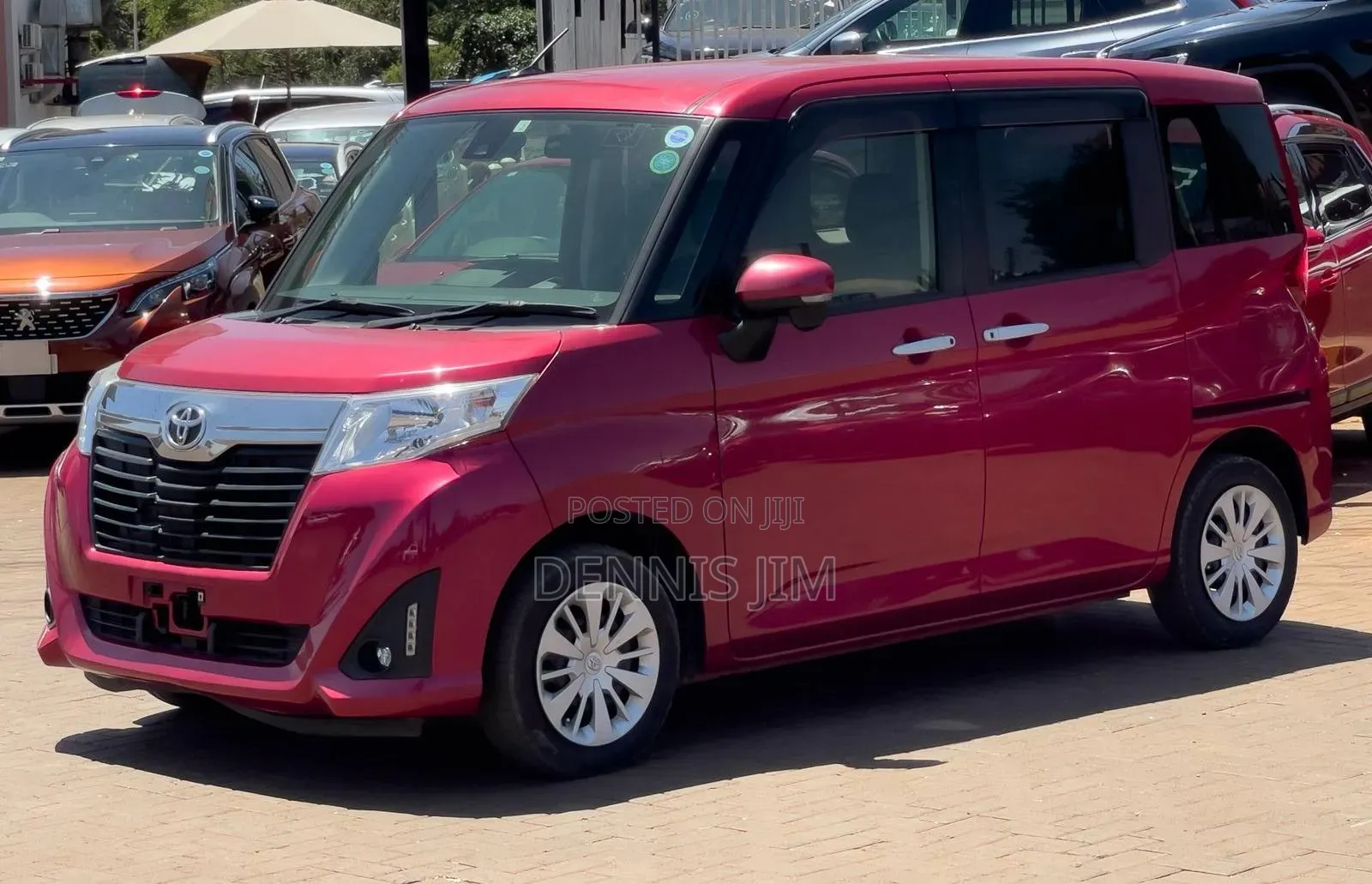 Toyota Roomy 1.0 FWD 2018 Maroon