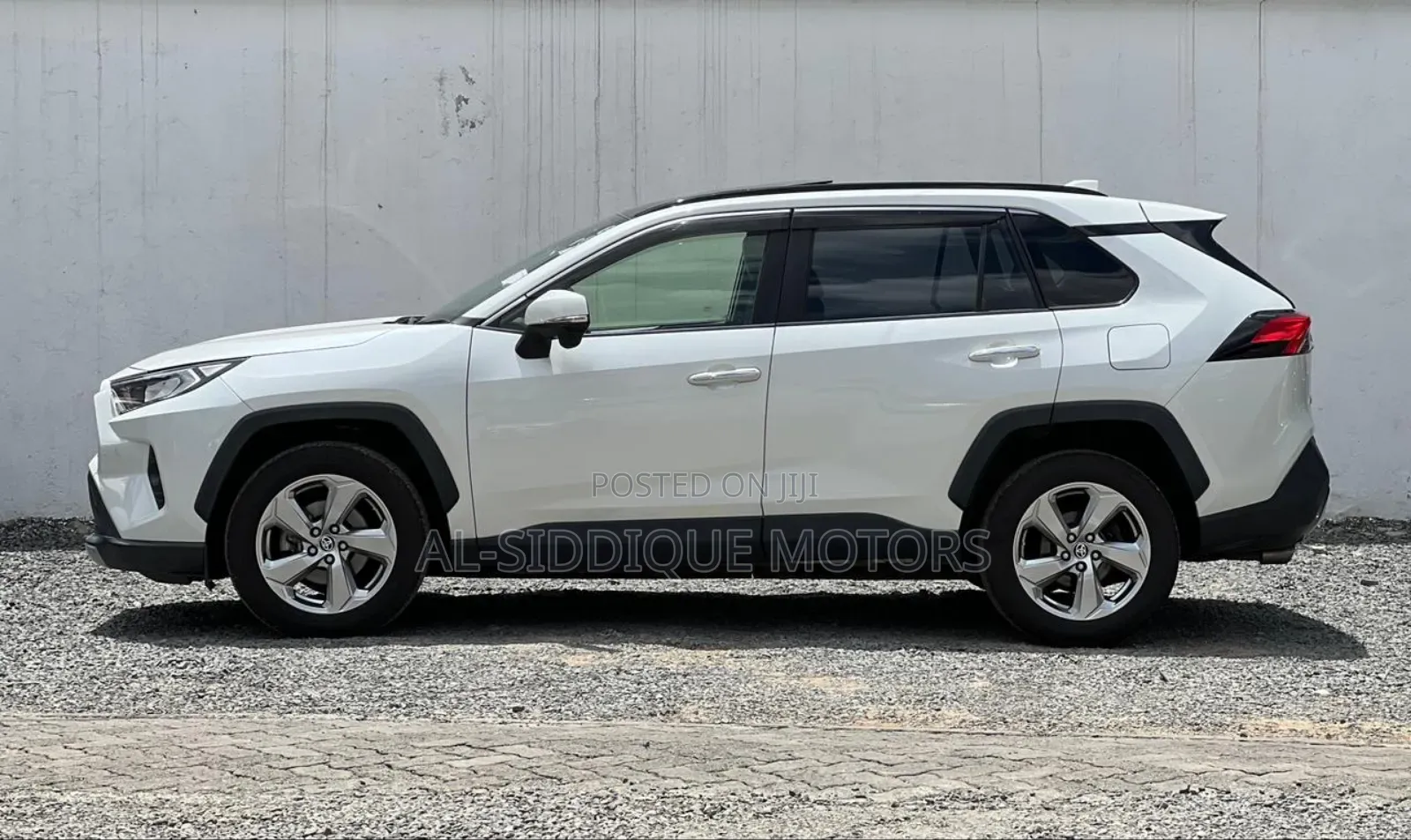 Toyota RAV4 Adventure 2019 Silver