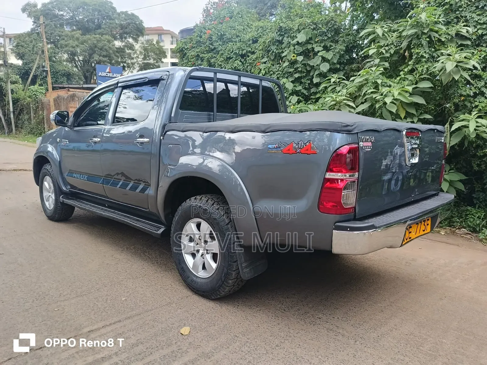 Toyota Hilux 2009 Gray