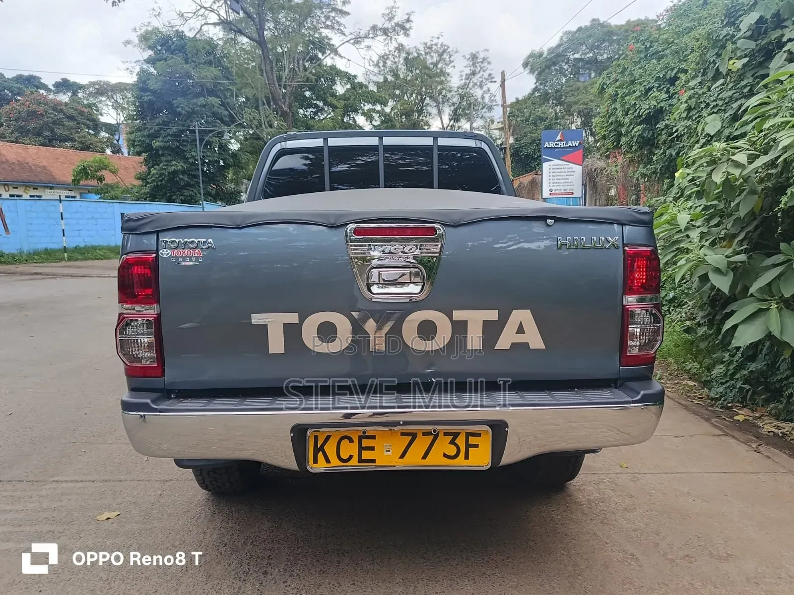 Toyota Hilux 2009 Gray