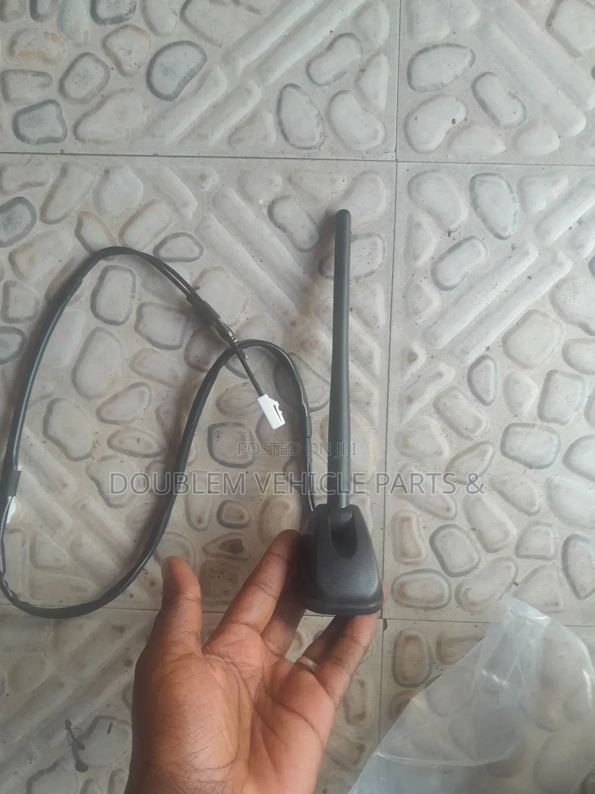 Car Roof Antenna Universal Aerial Tv/Fm/Am Adjustable Base With Screw