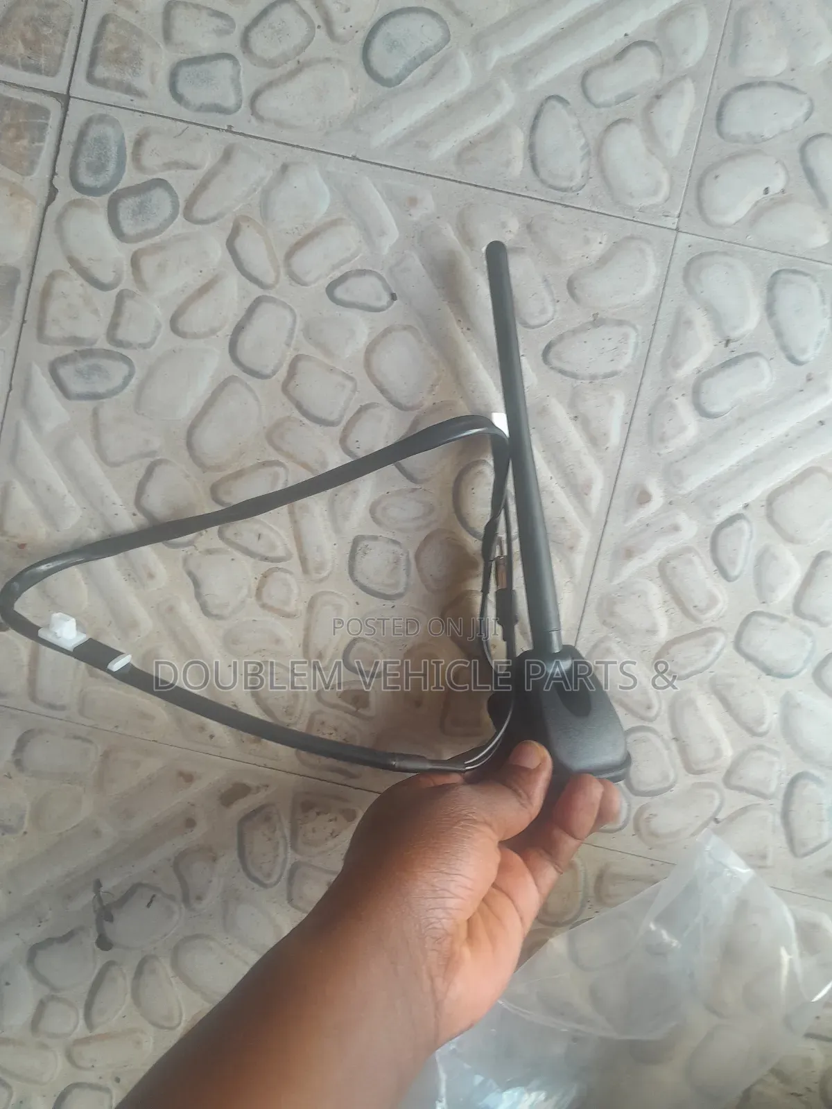 Car Roof Antenna Universal Aerial Tv/Fm/Am Adjustable Base With Screw
