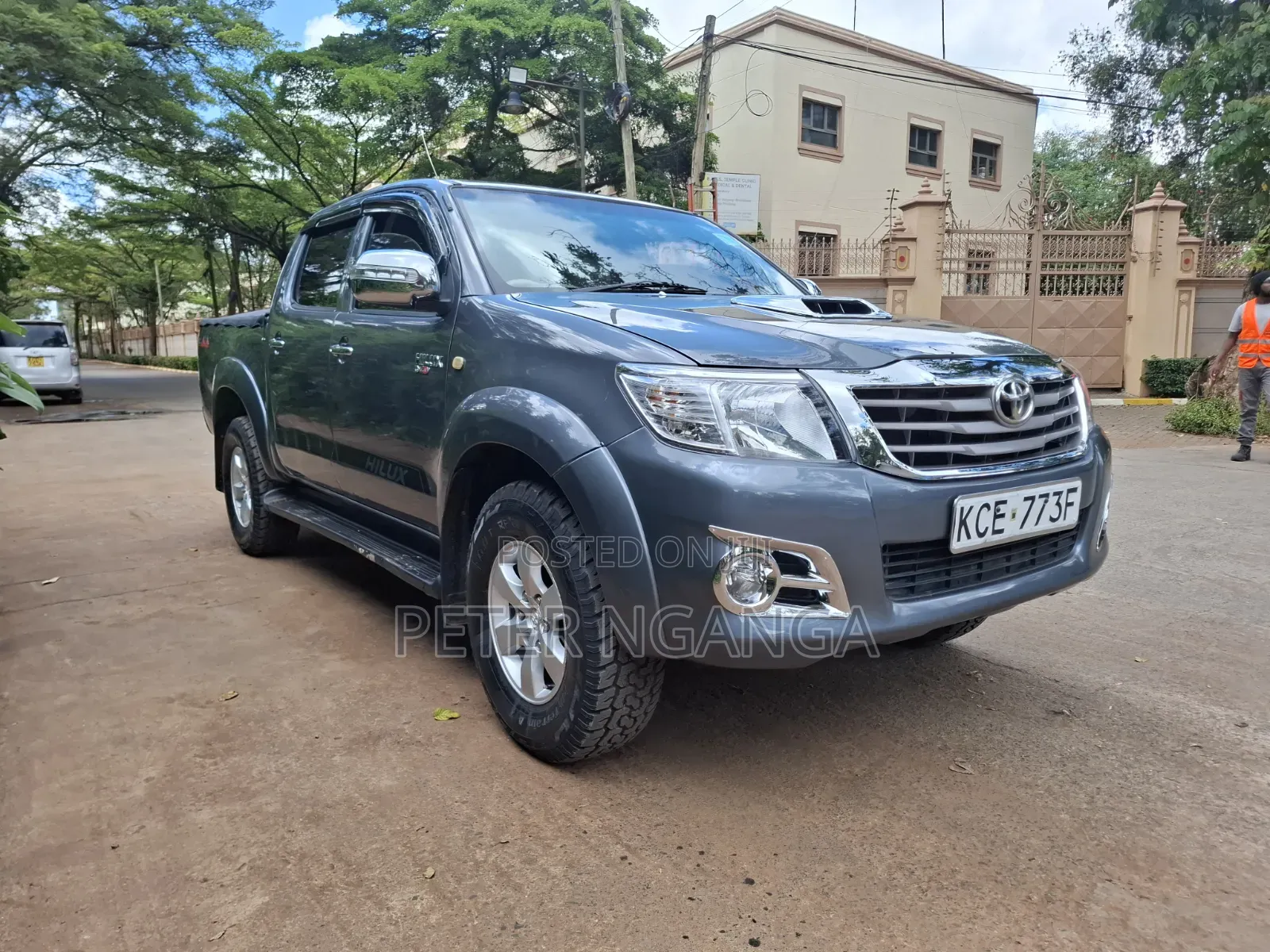 Toyota Hilux 2009 Gray