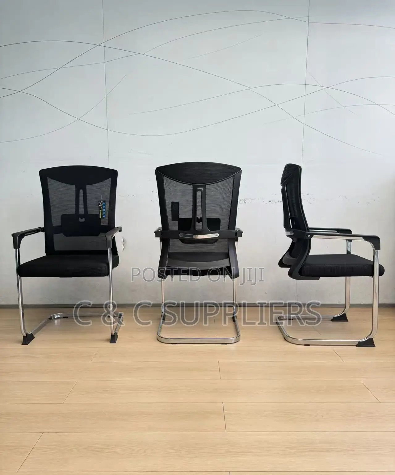 Ergonomic Mesh Guest Seats