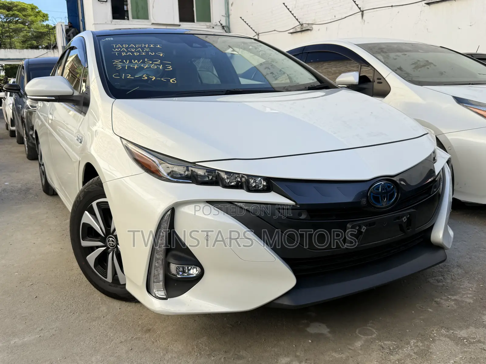 Toyota Prius 2019 White