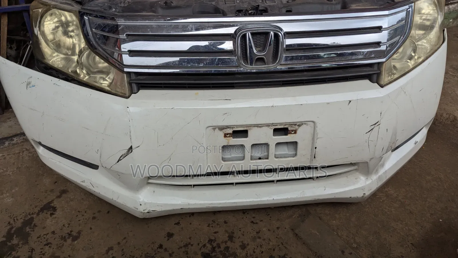 Honda Stepwagon Nosecut