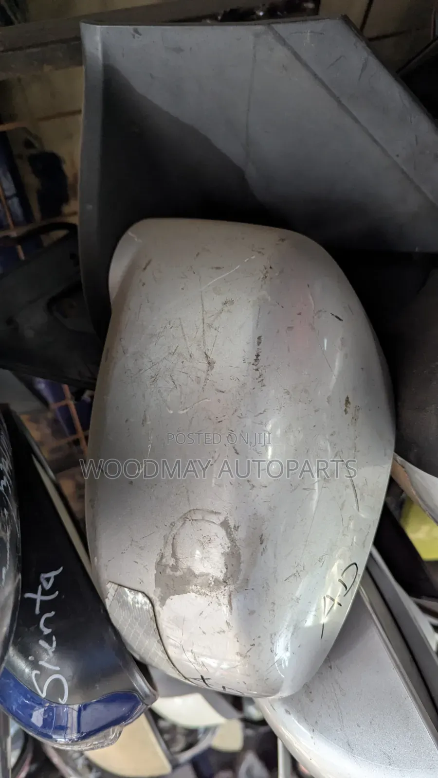 Nissan Advan Sidemirror