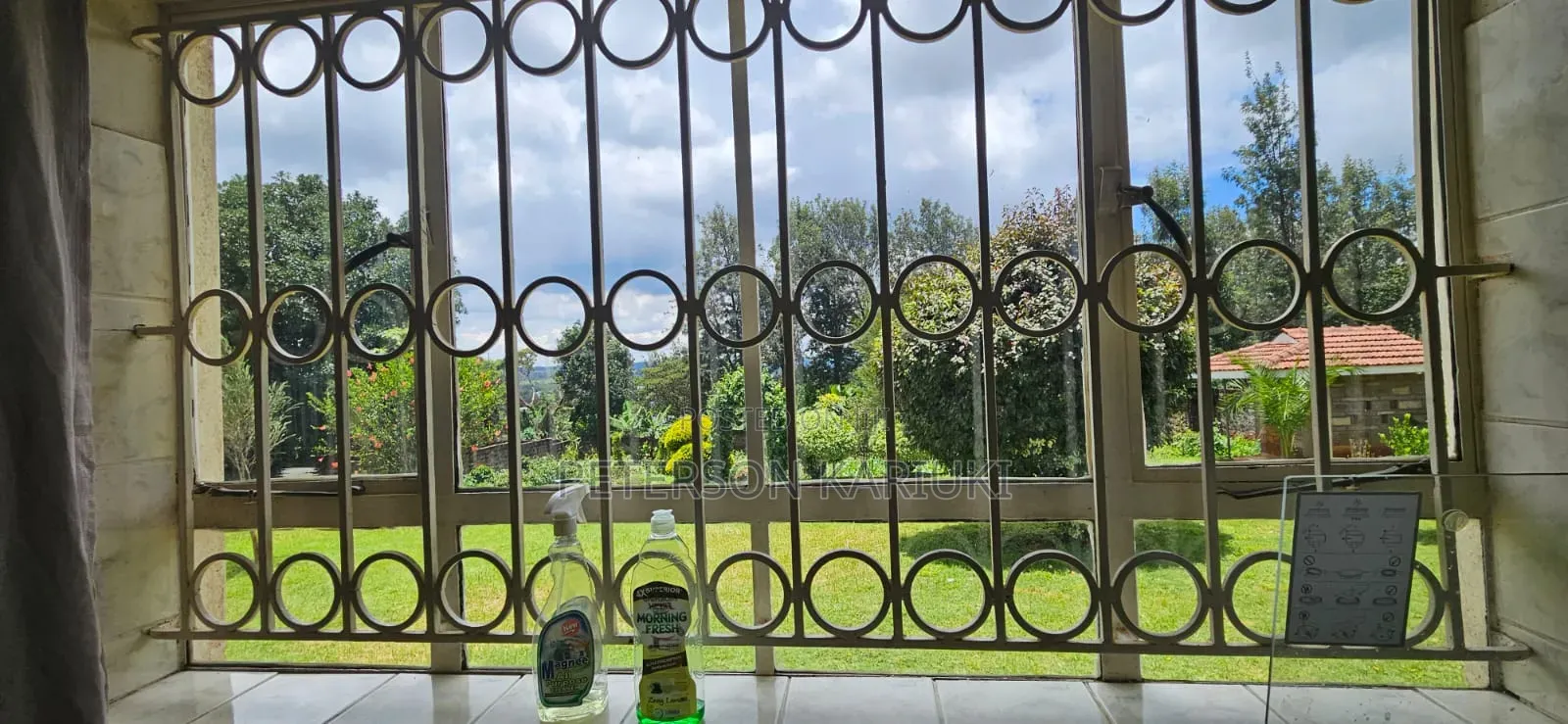 5bdrm Maisonette in Seketo, Oluulua for sale