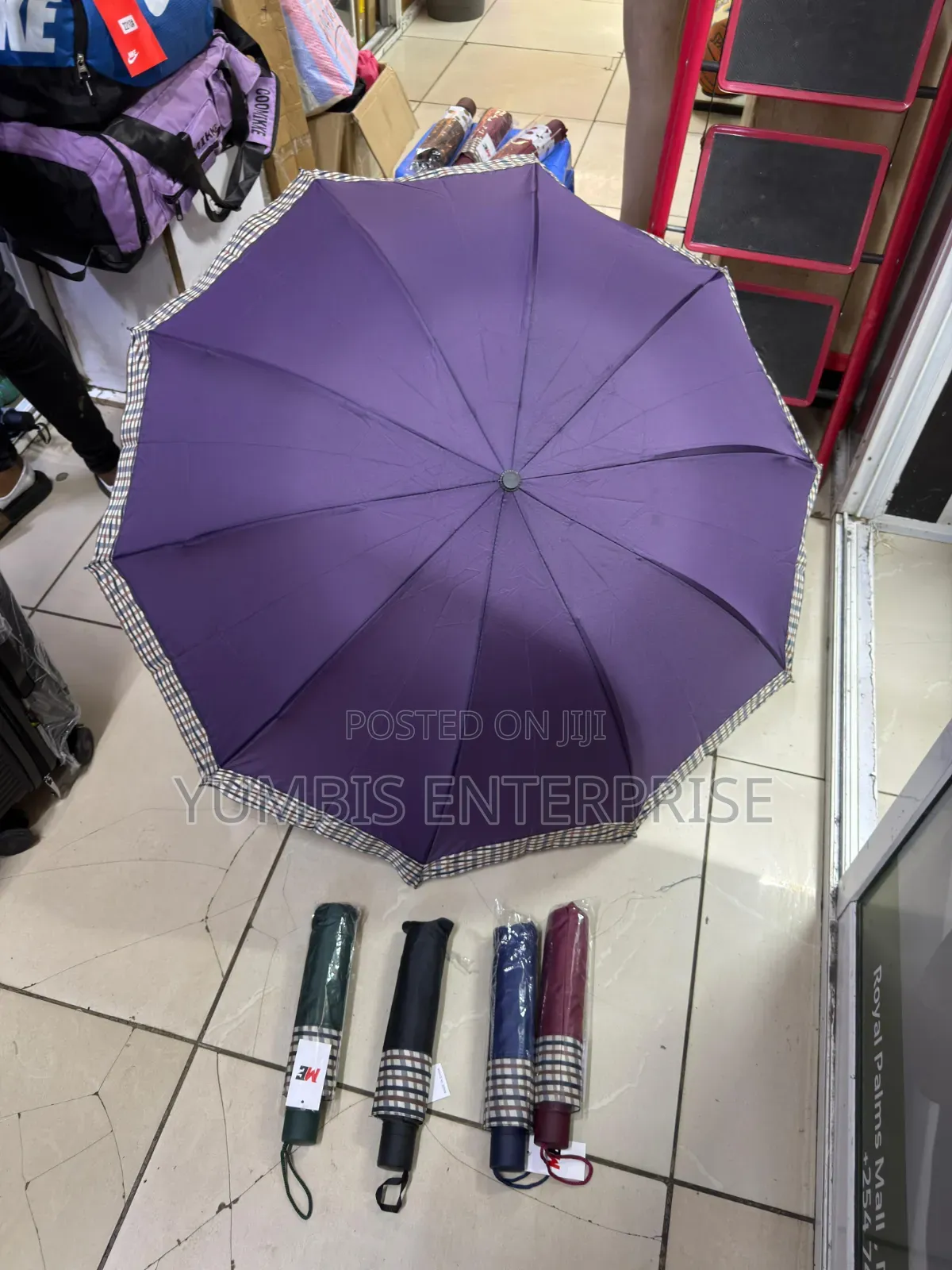 Quality Foldable Portable Big Umbrellas at 450 Only