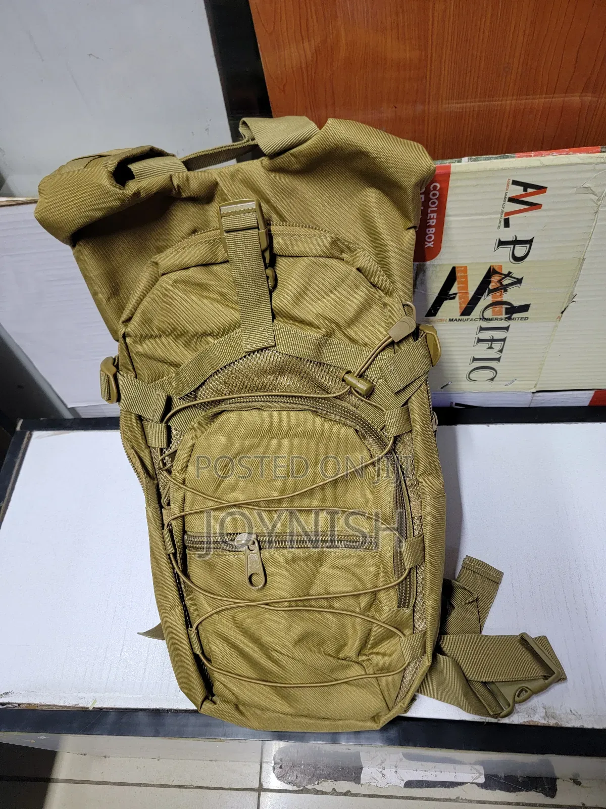 Camel/Hiking Bag Brown