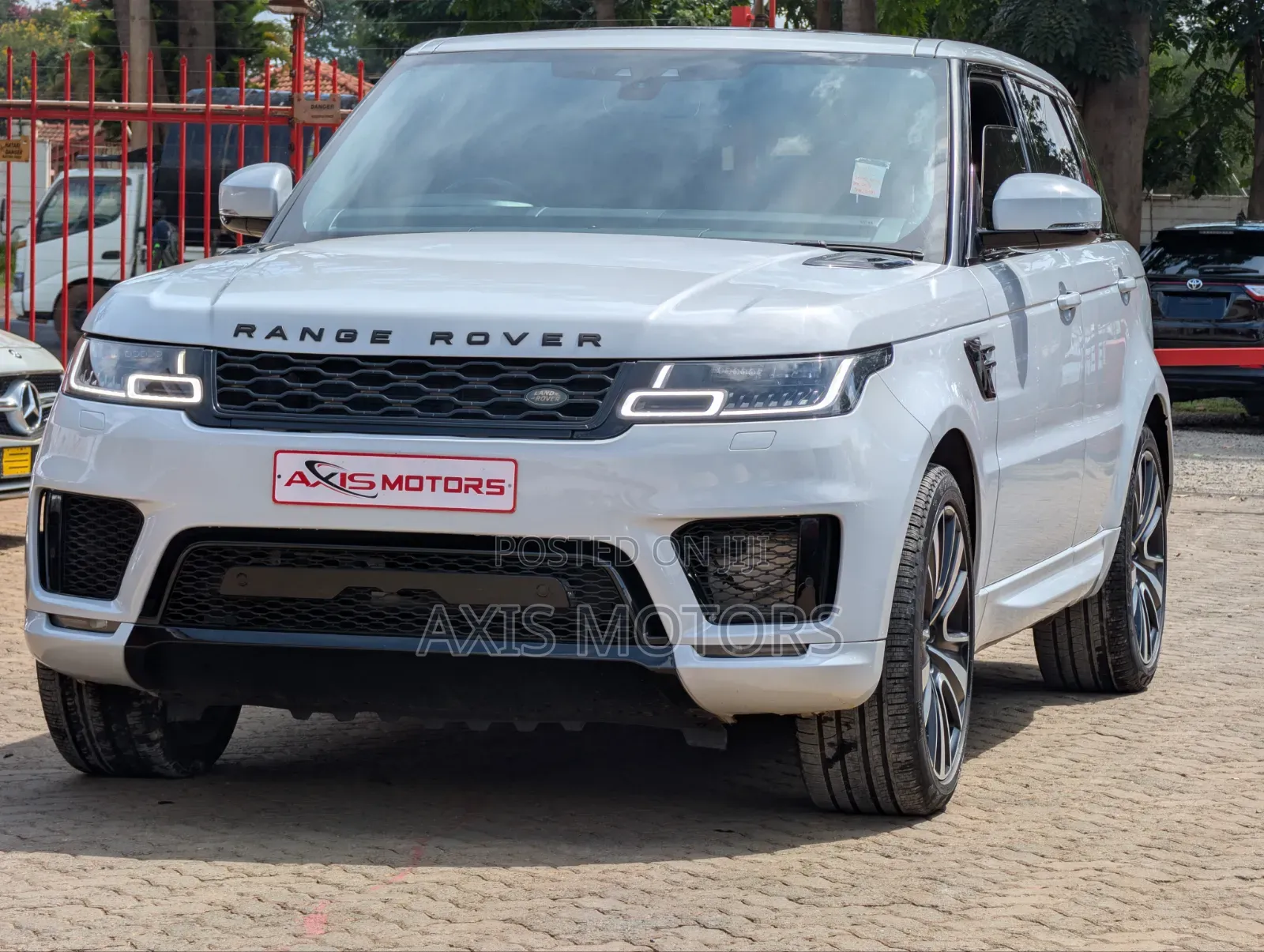 Land Rover Range Rover Sport HSE 2018 White