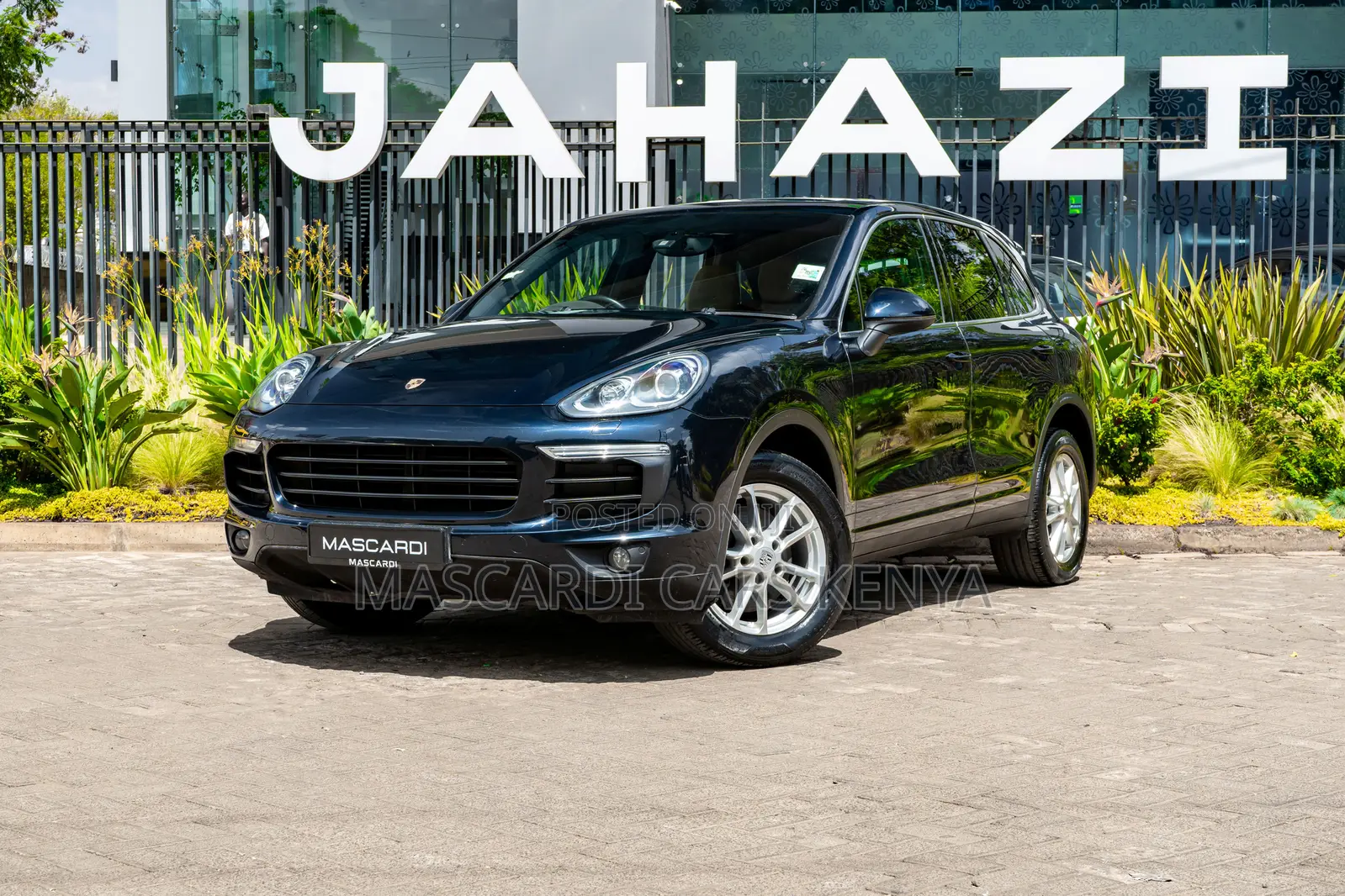 Porsche Cayenne 2016 Blue