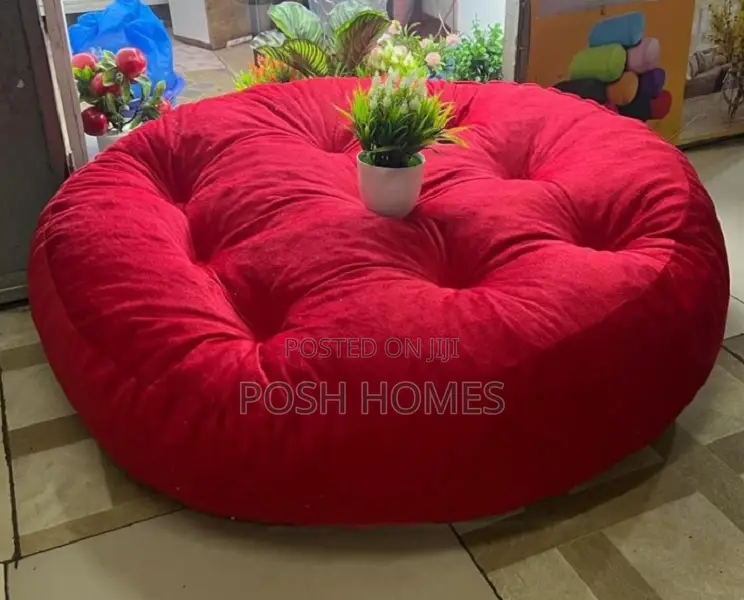 Red Movable Floor Pillows Easy to Carry