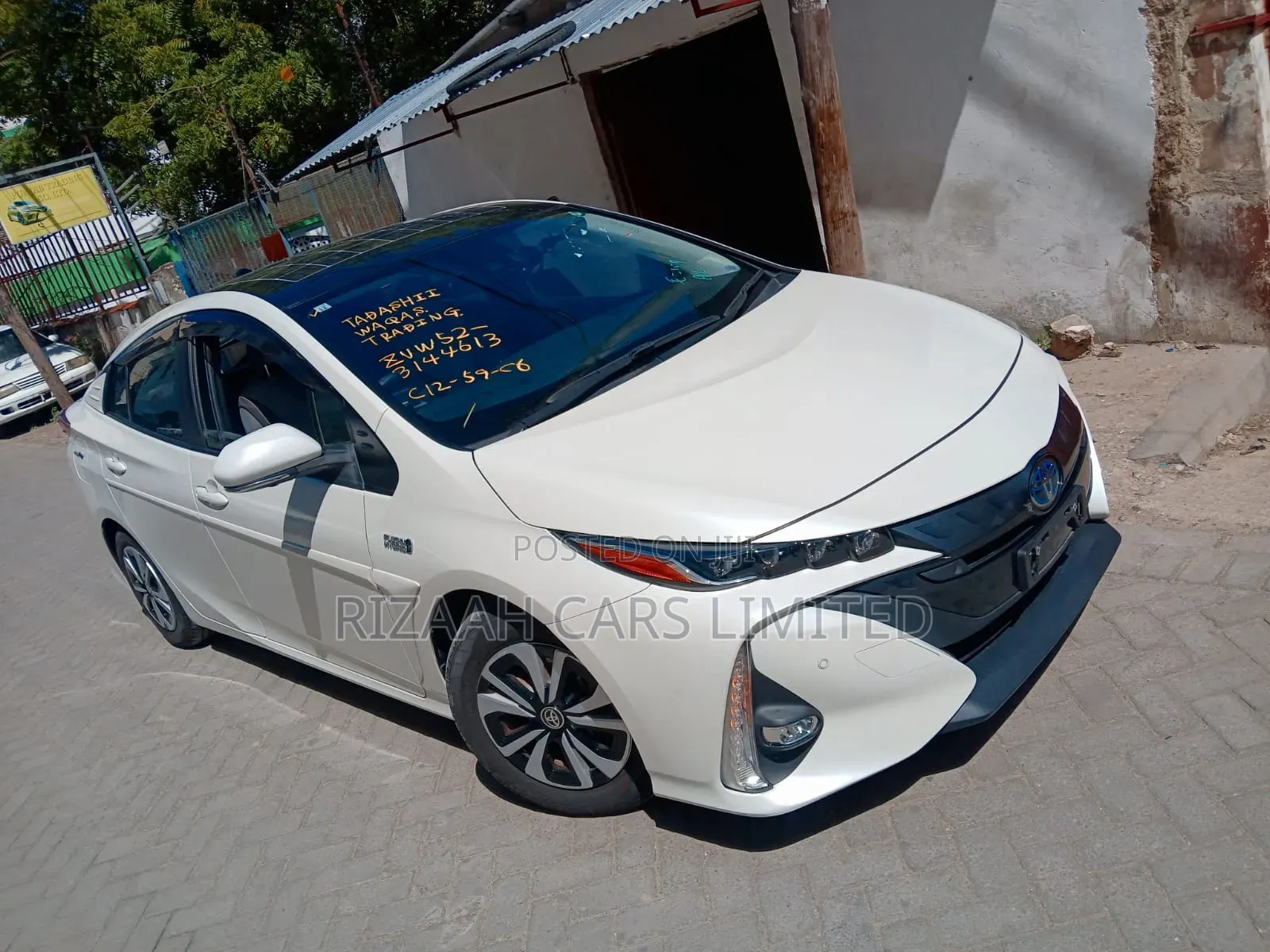 Toyota Prius 2019 White