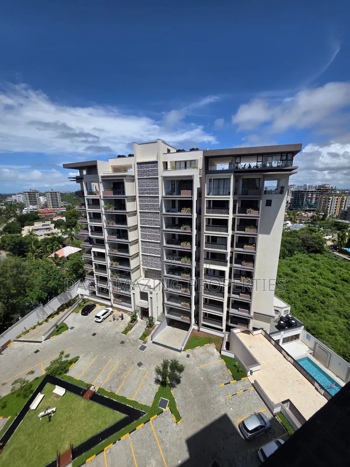 5bdrm Penthouse in Nyali for sale